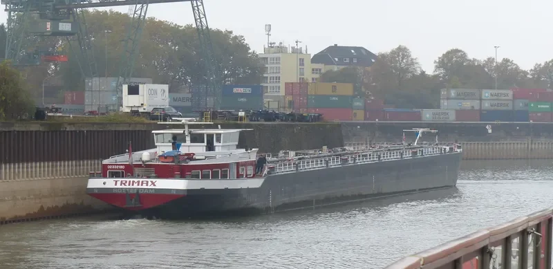 BOREAS Tanker IMO 9438901 photo 9