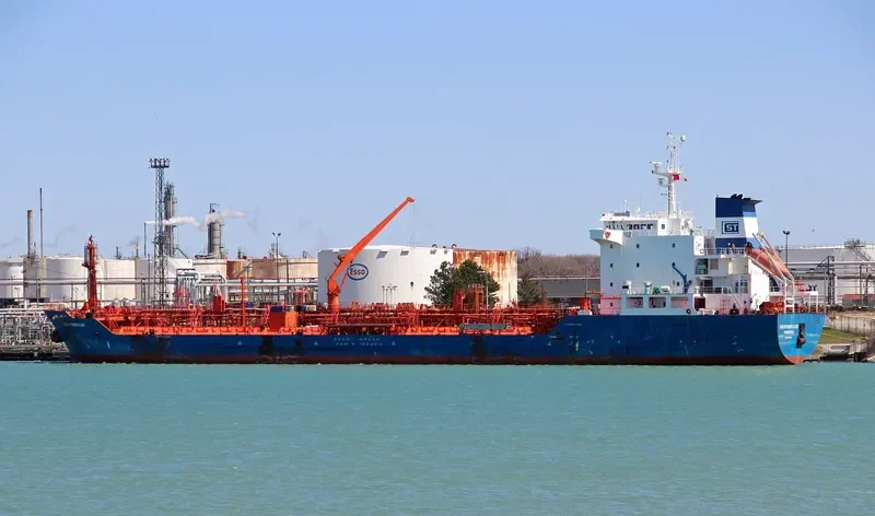 GULF PETROLEUM 4 Tanker IMO 9439345 photo 7