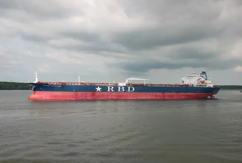 TOTONNO BOTTIGLIERI Tanker IMO 9439400 photo 4