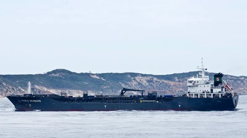 ERIKA SCHULTE Tanker IMO 9439864 photo 5
