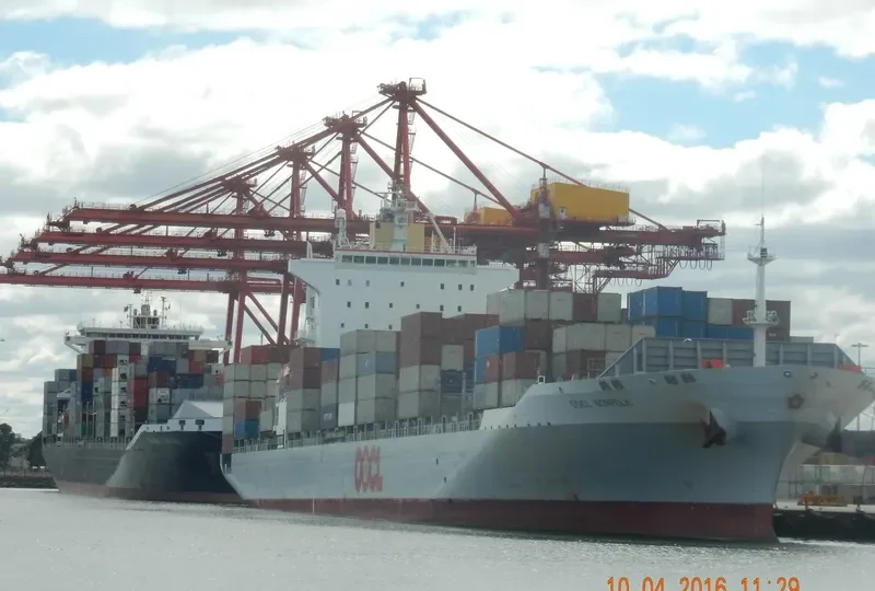 OOCL NORFOLK Container Ship IMO 9440045 photo 8