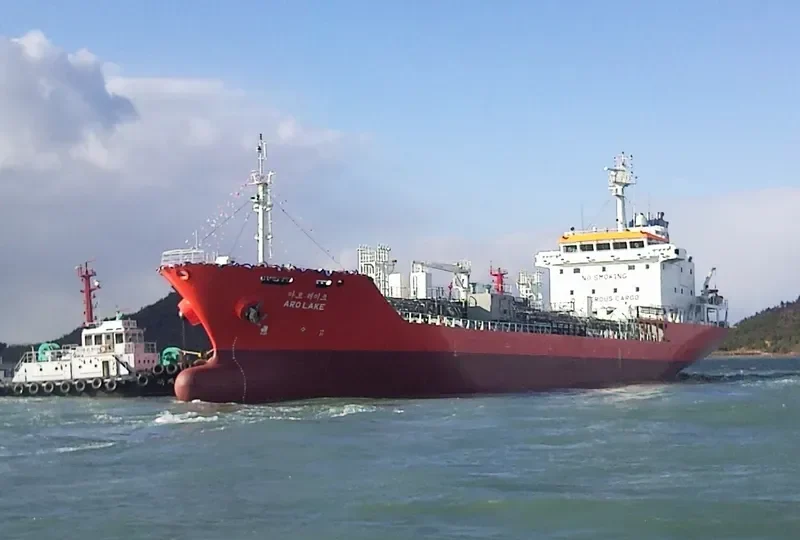 AROLAKE Tanker IMO 9440239 photo 5