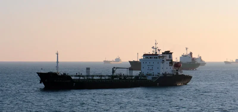BLACK LEADER Tanker IMO 9440289 photo 2