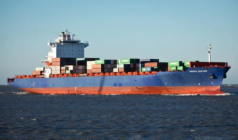 HERON HUNTER Container Ship IMO 9440801