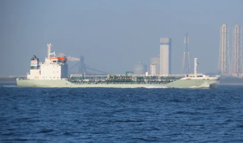 ISE MARU Tanker IMO 9442366 photo 8