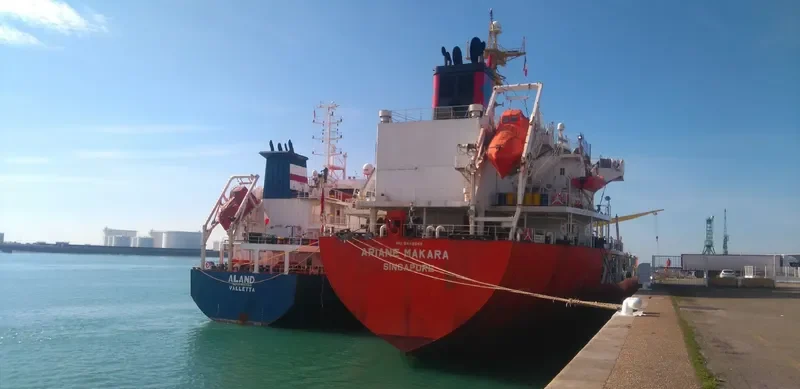 ARIANE MAKARA Tanker IMO 9442548 photo 9