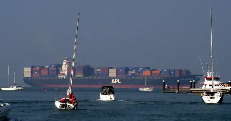 APL AUSTRIA Container Ship IMO 9444285 photo 8