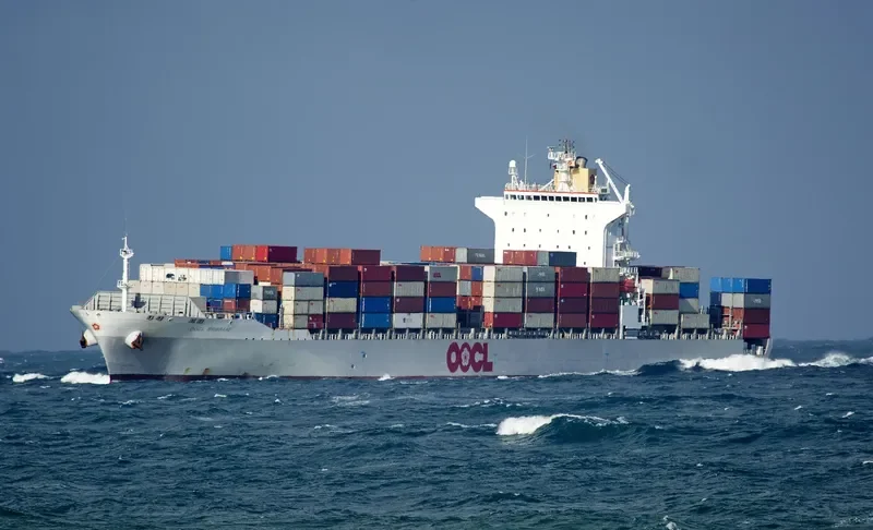 OOCL BRISBANE Container Ship IMO 9445502 photo 5