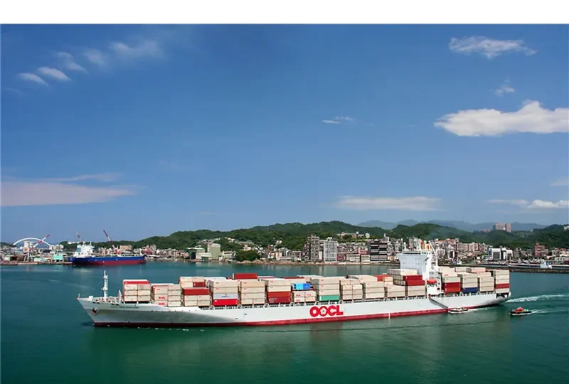 OOCL NEW ZEALAND Container Ship IMO 9445514 photo 2