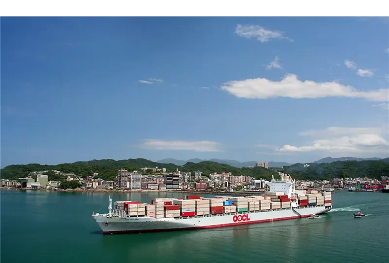OOCL NEW ZEALAND Container Ship IMO 9445514 photo 9