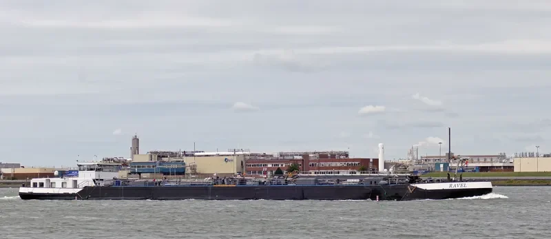 SINJOOR Tanker IMO 9445825 photo 9