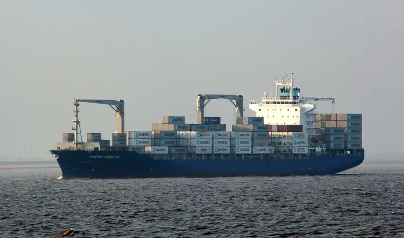 MAERSK NIENBURG Container Ship IMO 9446104 photo 2