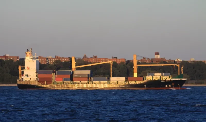 JSP AMIHAN Container Ship IMO 9449687 photo 3