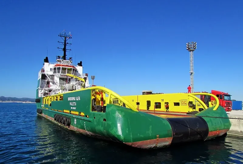 LEADER Z Offshore Vessel IMO 9451587 photo 6