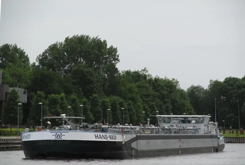HANS NICO Tanker IMO 9453420 photo 7