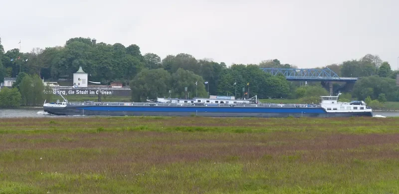 NASSAUKADE Tanker IMO 9453444 photo 5