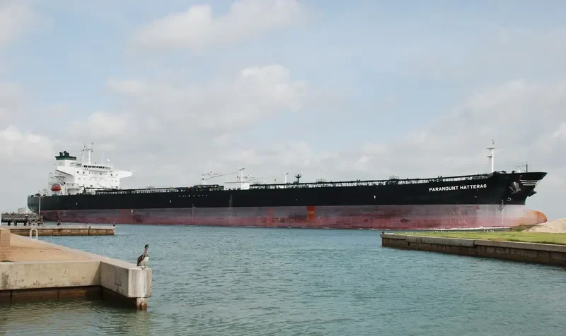 PARAMOUNT HATTERAS Tanker IMO 9453975 photo 10