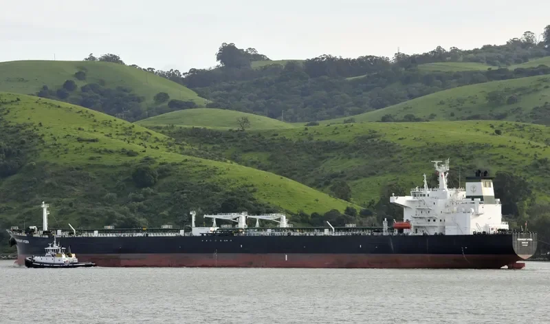 EAGLE HYDRA Tanker IMO 9453999 photo 3