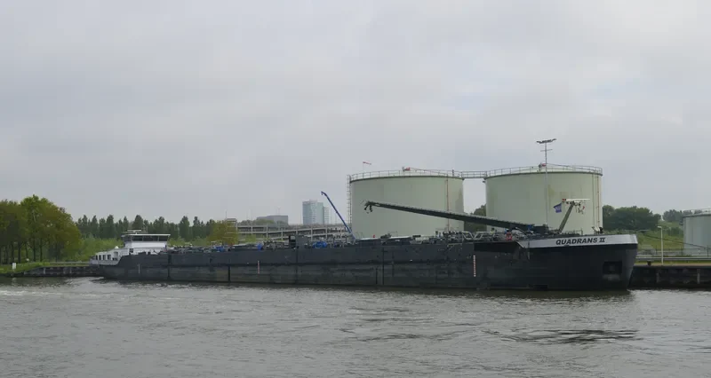 QUADRANS2 Tanker IMO 9455260 photo 5
