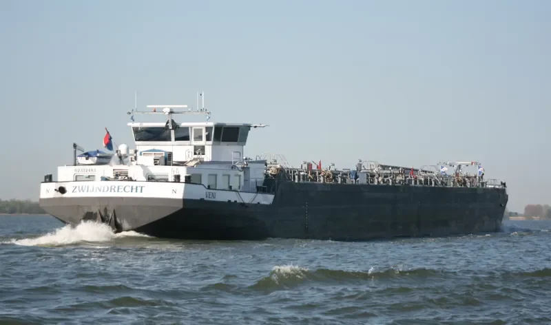 LEVI Tanker IMO 9455337 photo 5