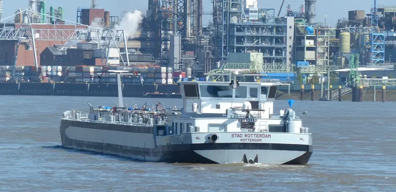 LUANA Tanker IMO 9455351 photo 6