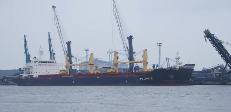 BREEZE Bulk Carrier IMO 9455650 photo 13