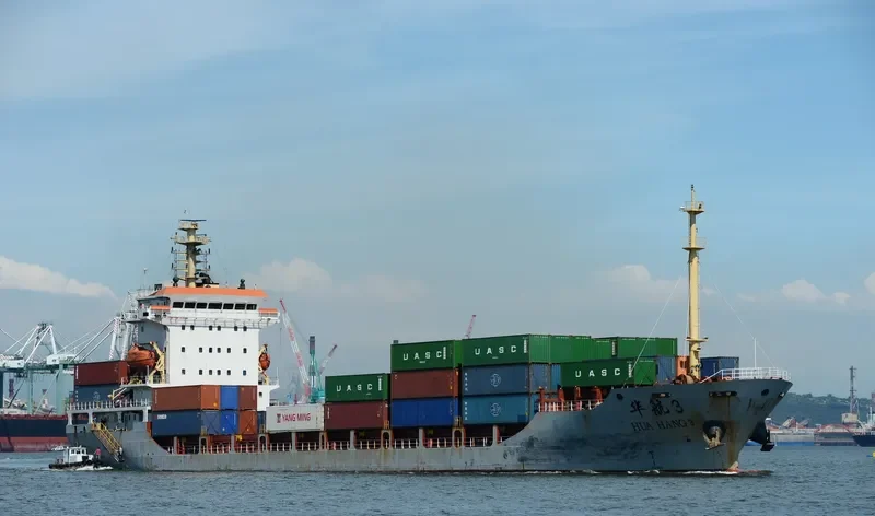 HUA HANG 3 Container Ship IMO 9456185 photo 9