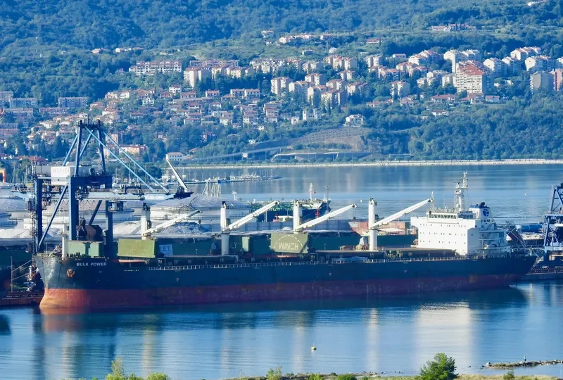 JY POWER Bulk Carrier IMO 9456329 photo 4