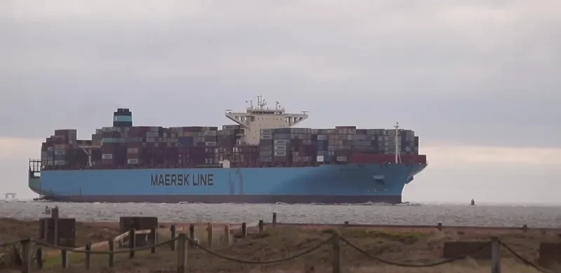 MAERSK EMDEN Container Ship IMO 9456769 photo 9