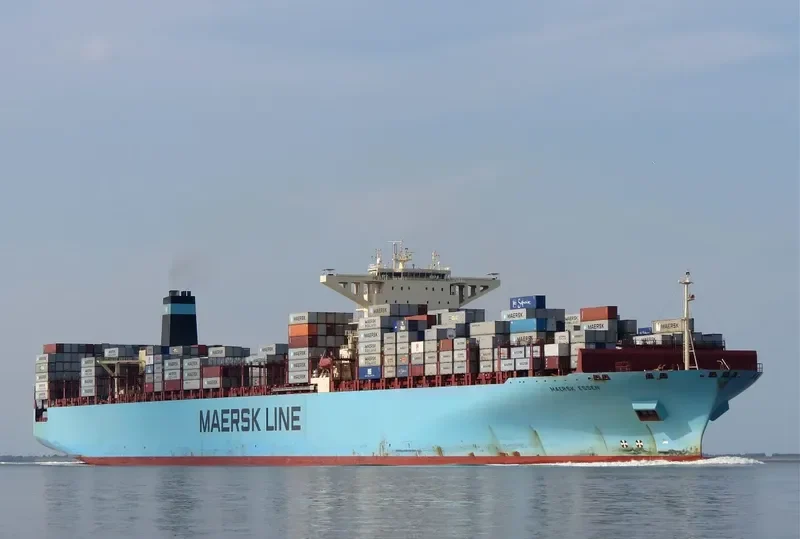 MAERSK ESSEN Container Ship IMO 9456783 photo 8