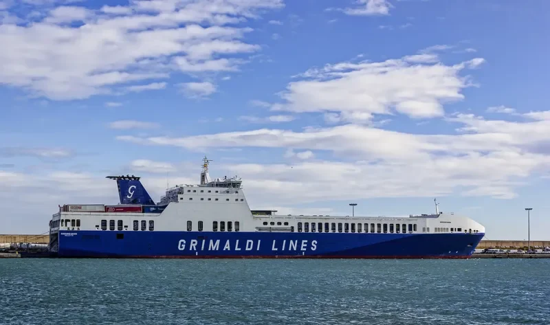 EUROCARGO SAVONA Ro-Ro IMO 9457191 photo 3