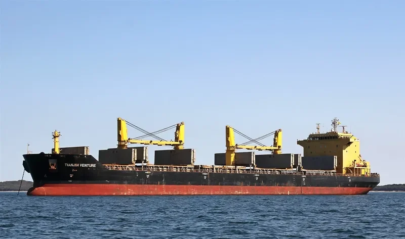 TIANJIN VENTURE Bulk Carrier IMO 9457294 photo 9
