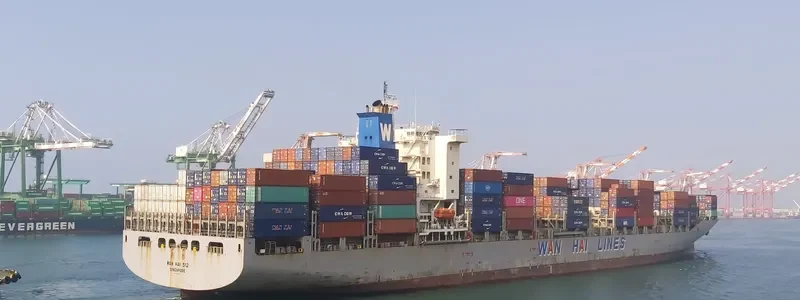 WAN HAI 512 Container Ship IMO 9457622 photo 7