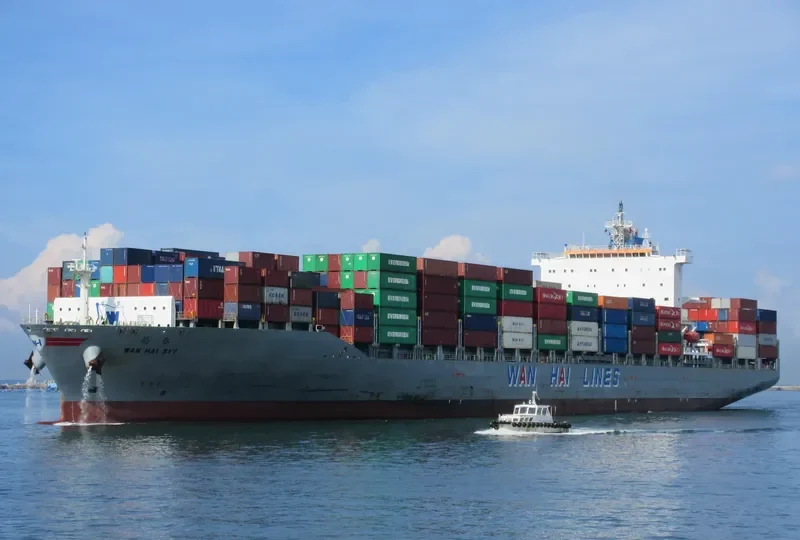WAN HAI 517 Container Ship IMO 9457660 photo 4