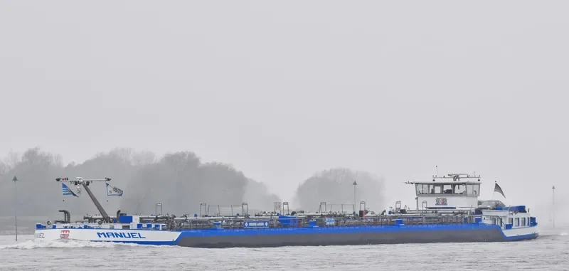 MANUEL Tanker IMO 9459929 photo 3