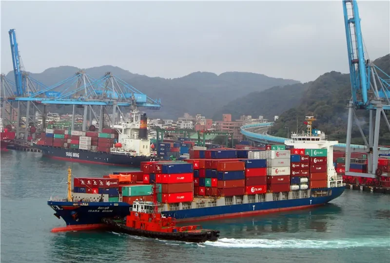 ISARA BHUM Container Ship IMO 9460071 photo 10