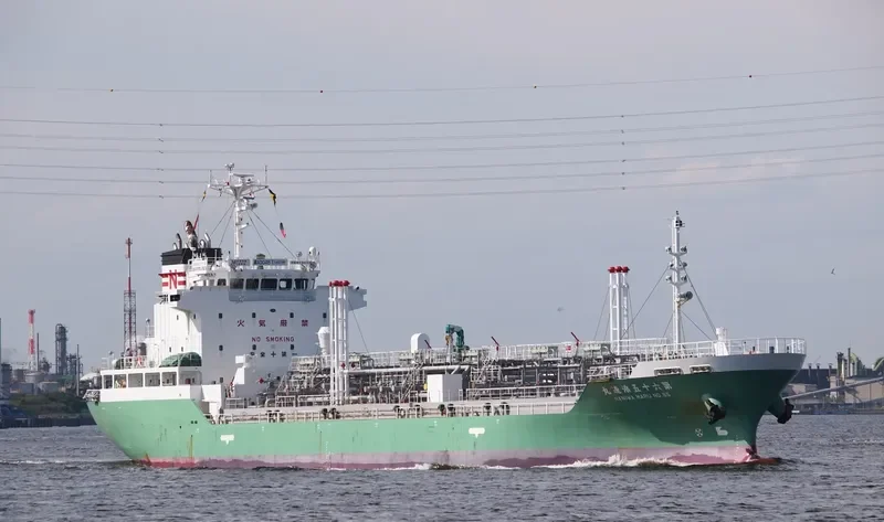 NANIWA MARU NO.65 Tanker IMO 9460100 photo 3