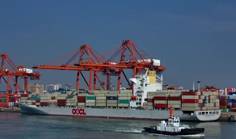 OOCL CHARLESTON Container Ship IMO 9461790 photo 4
