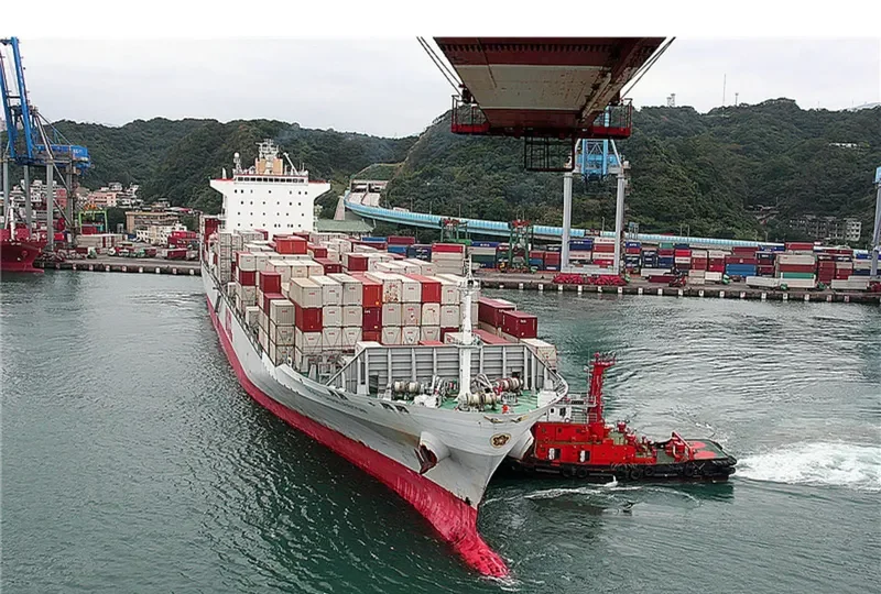 OOCL CHARLESTON Container Ship IMO 9461790 photo 9