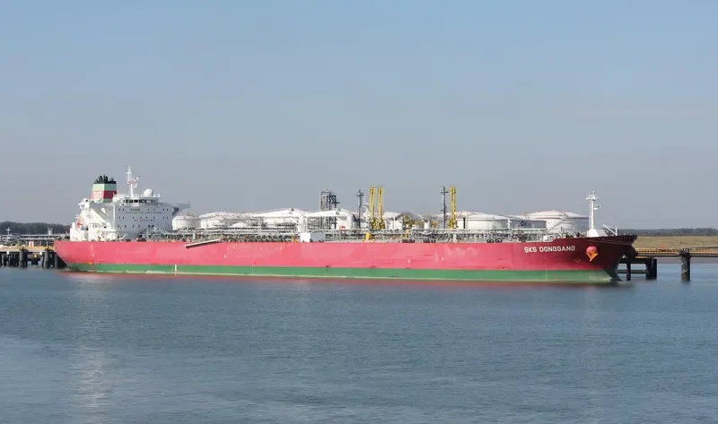 SKS DONGGANG Tanker IMO 9461855 photo 6