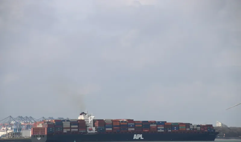 APL QINGDAO Container Ship IMO 9461893 photo 10