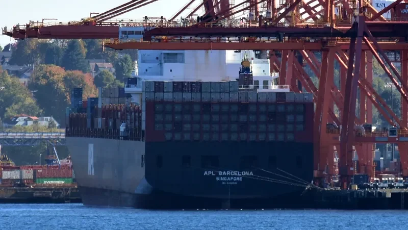 APL BARCELONA Container Ship IMO 9462043 photo 7