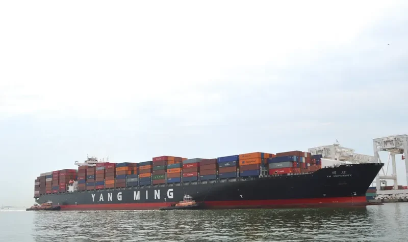 YM UNIFORMITY Container Ship IMO 9462691 photo 2
