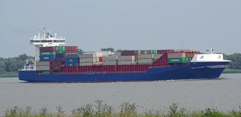 OOCL RAUMA Container Ship IMO 9462794 photo 8