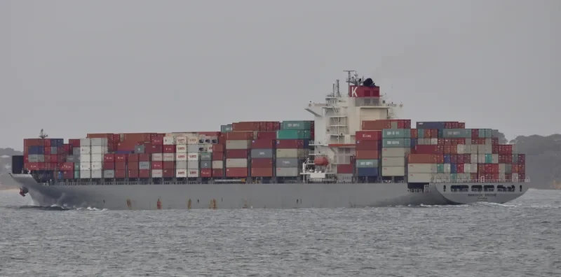 BANGKOK BRIDGE Container Ship IMO 9463279 photo 2