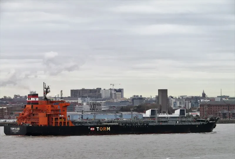 TORM ALICE Tanker IMO 9465966 photo 2