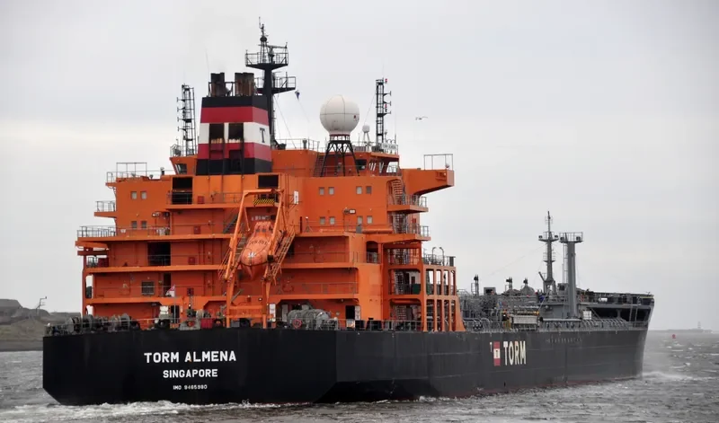TORM ALMENA Tanker IMO 9465980 photo 4