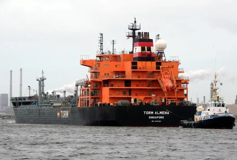 TORM ALMENA Tanker IMO 9465980 photo 7