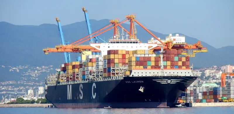 MSC LAUREN Container Ship IMO 9467407 photo 10