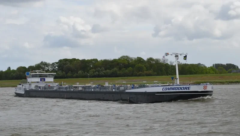 COMMODORE Tanker IMO 9468504 photo 4